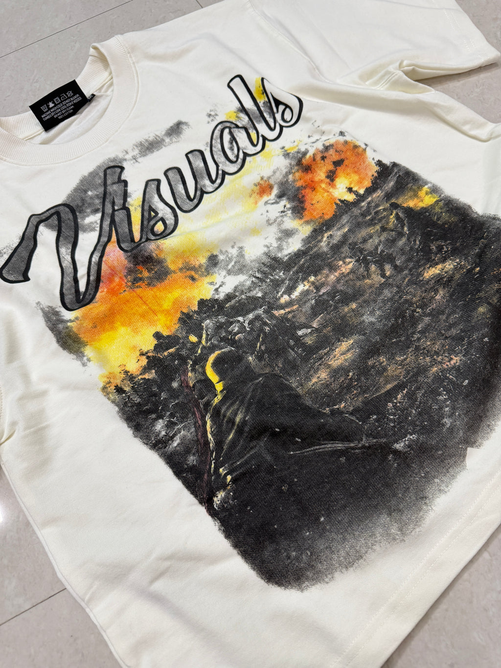 Visuals tee